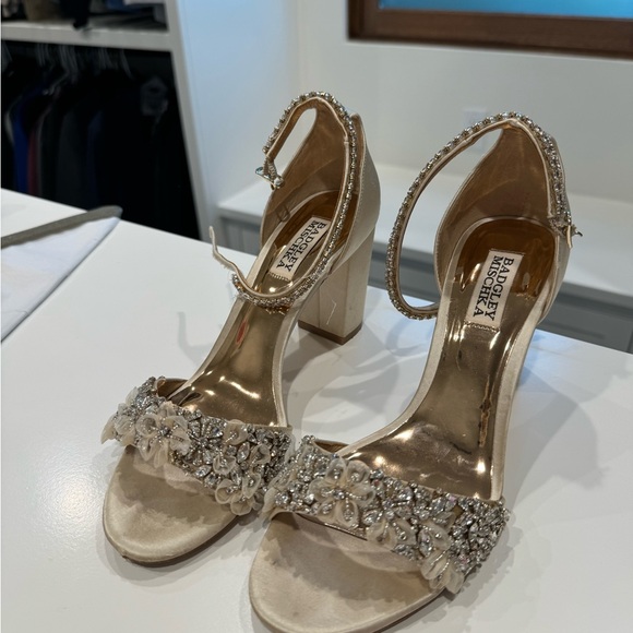 Finesse Ankle Strap Sandal - Picture 5 of 5